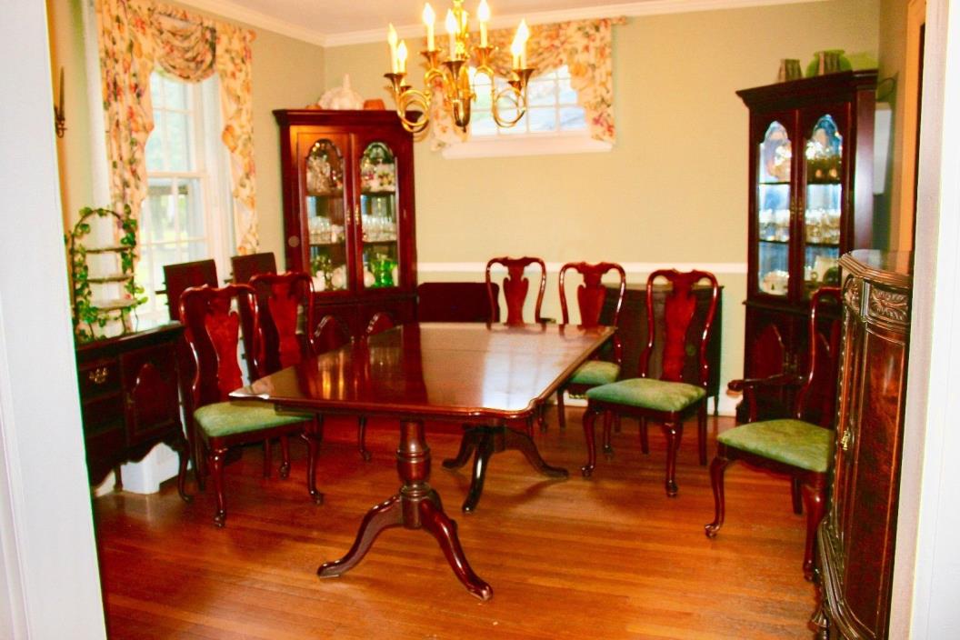 SMPTER CHERRY 10 PC DINNING ROOM TABLE CHAIRS SERVER 2 CORNER CABINETS MUST SELL