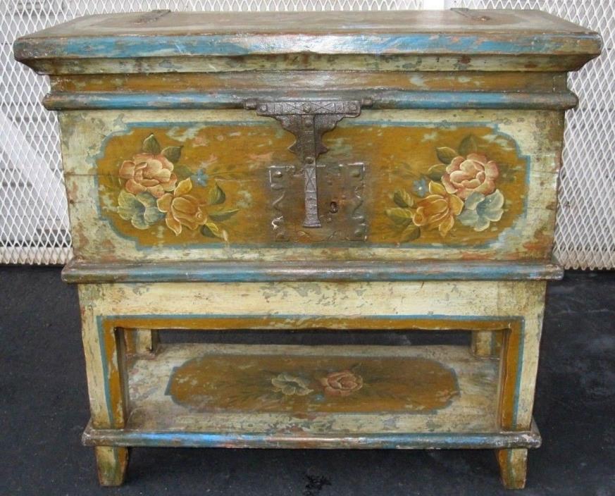 antique American  New England German Hand painted chest very rare pick up only