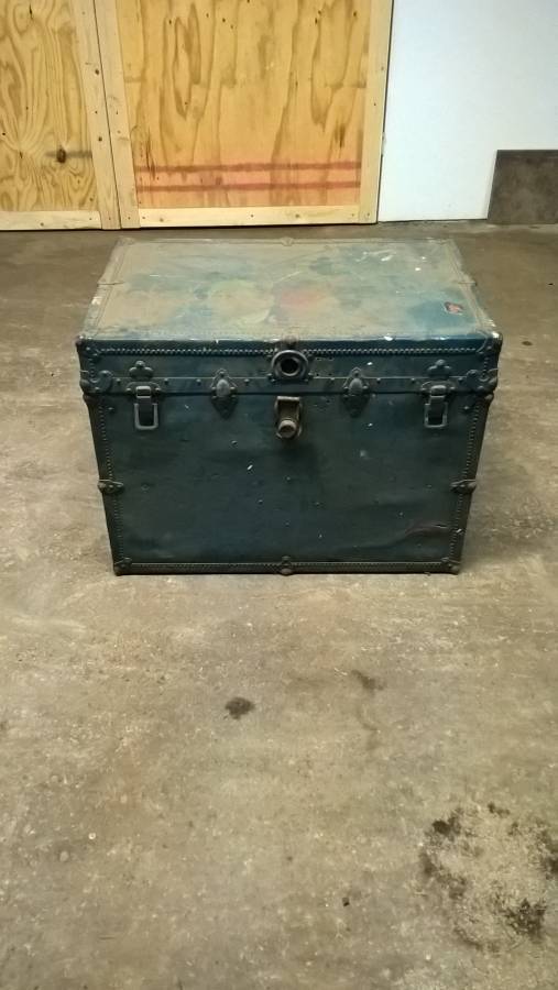 antique steamer trunk