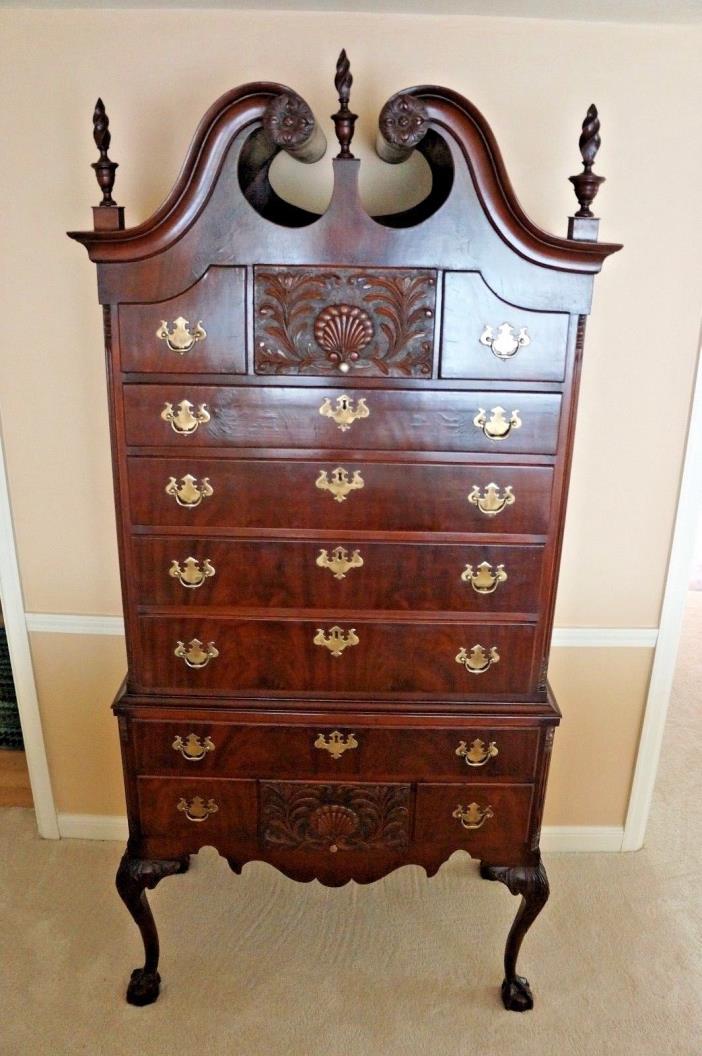 18th Century Queen Anne Mahogany Bonnet-Top Highboy With Urn & Flame Finials