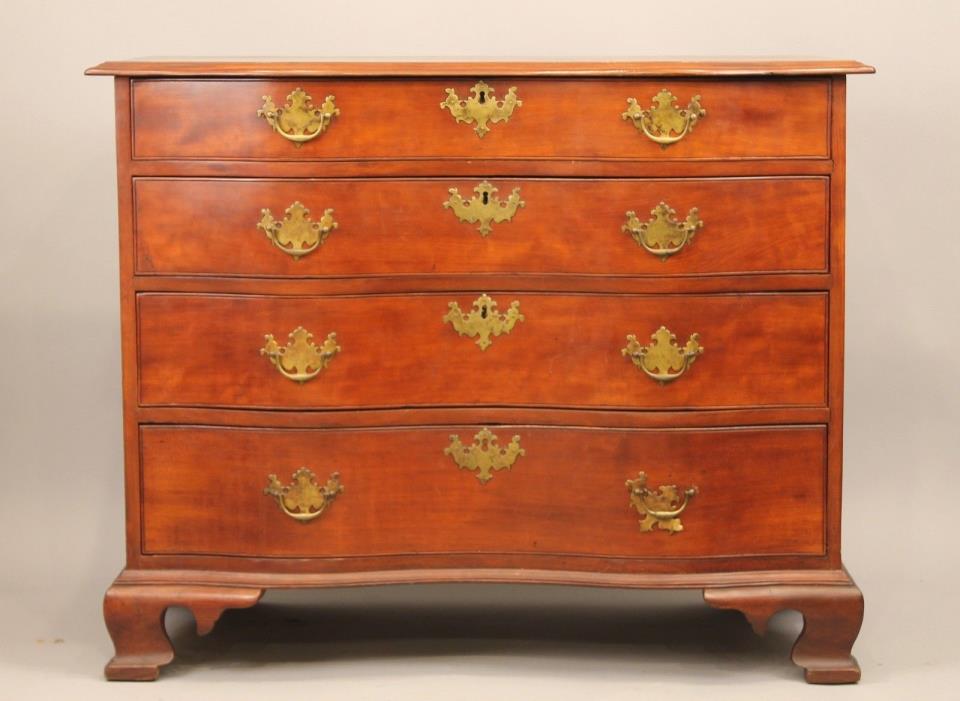 18th Century Chippendale Reverse Serpentine 4 dr Chest
