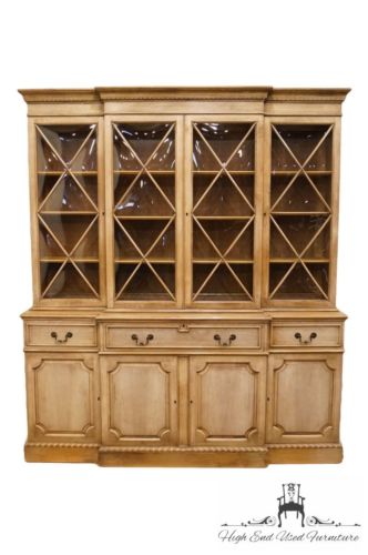SAGINAW FURNITURE Country French Regency 72