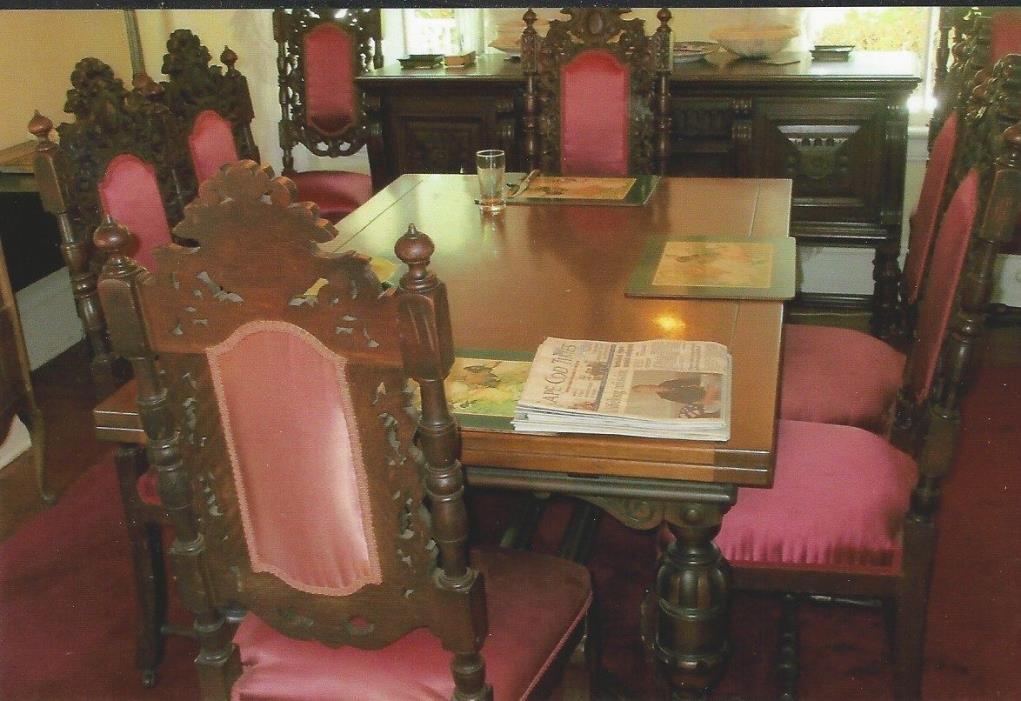 JACOBEAN DINING ROOM SET, EARLY 1900s