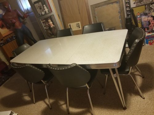 Vintage 1950,s Retro Black & White Formica Dinette Kitchen Table & 6-Chairs Set