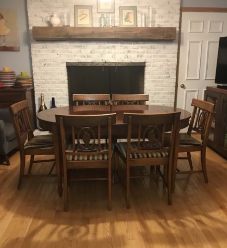 BERNHARDT FURNITURE CO TABLE & SIX CHAIRS CHERRY