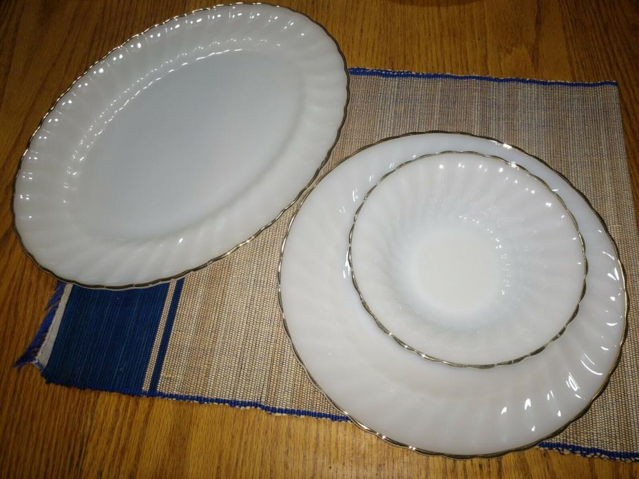 Antique Anchor Hocking Dishes (8 Pieces)