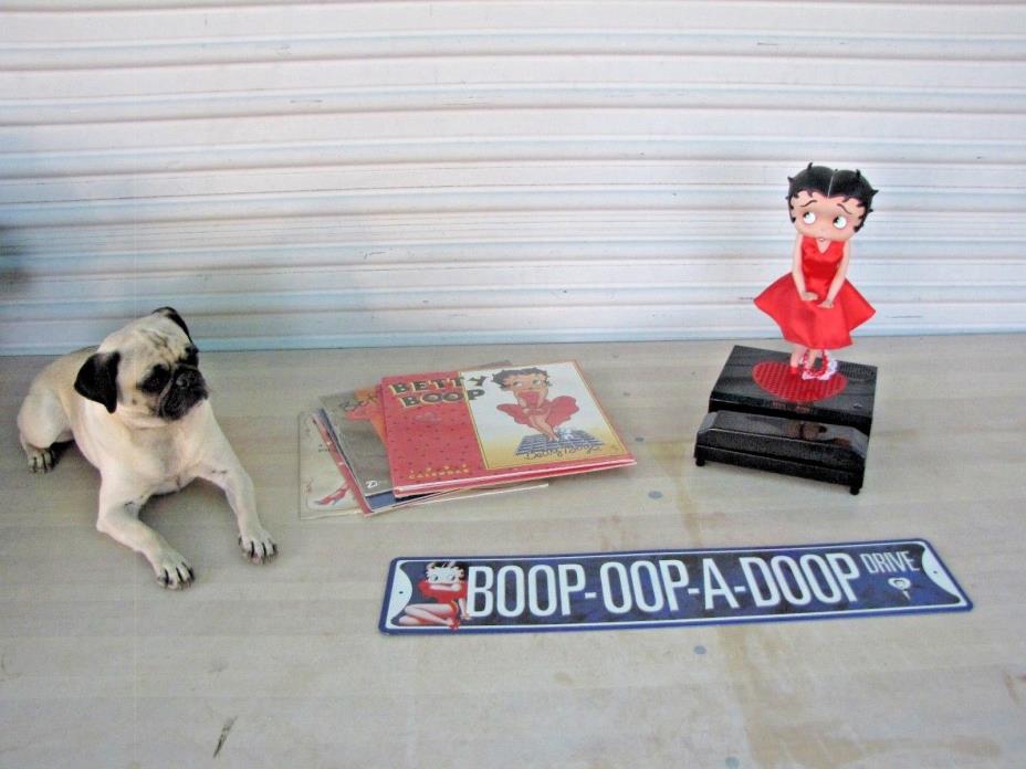 Rare Vintage Betty Boot Animated Telephone + Calendars, Street Sign Collectables