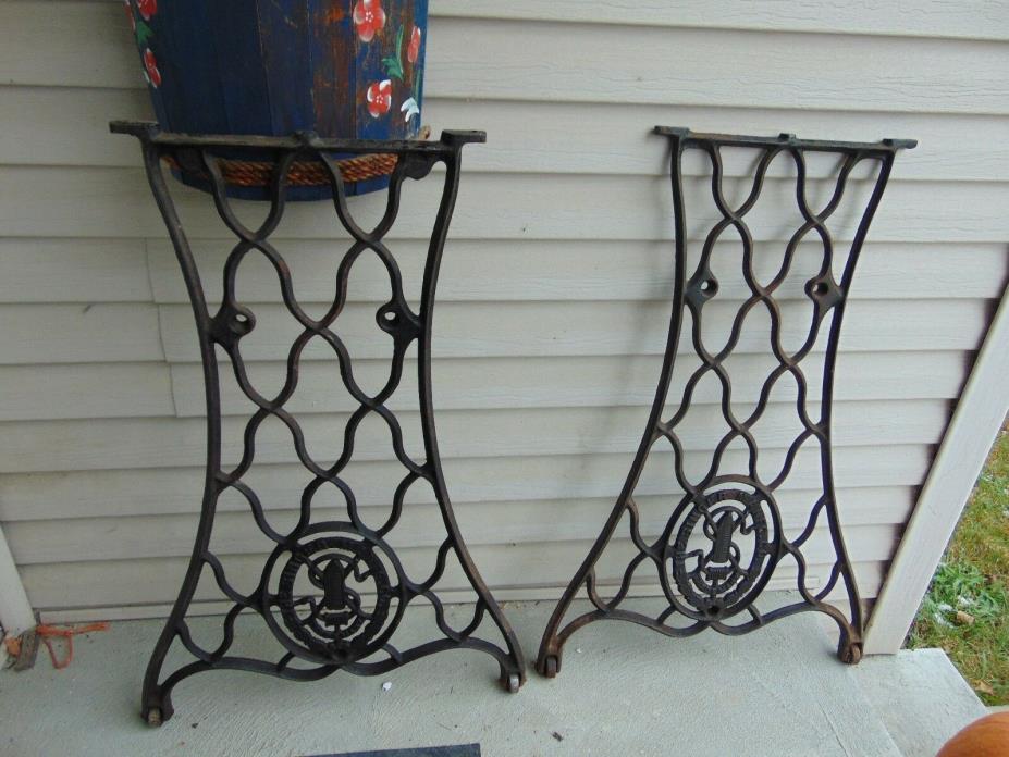 vintage /sewing machine base/stand/legs    nice #   5153