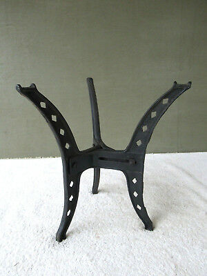 Vintage Cast Iron 3 Leg Adjustable Plant Stand Utility Industrial Steampunk