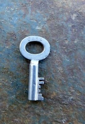 Antique Steamer Trunk Steel Barrel Key   # C652   C 652 Trunk Key