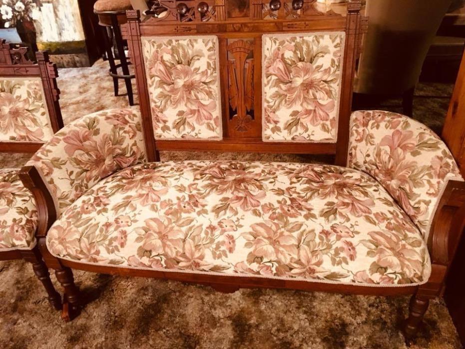 Antique Victorian Carved Settee with 4 matching chairs Floral Print Stunning