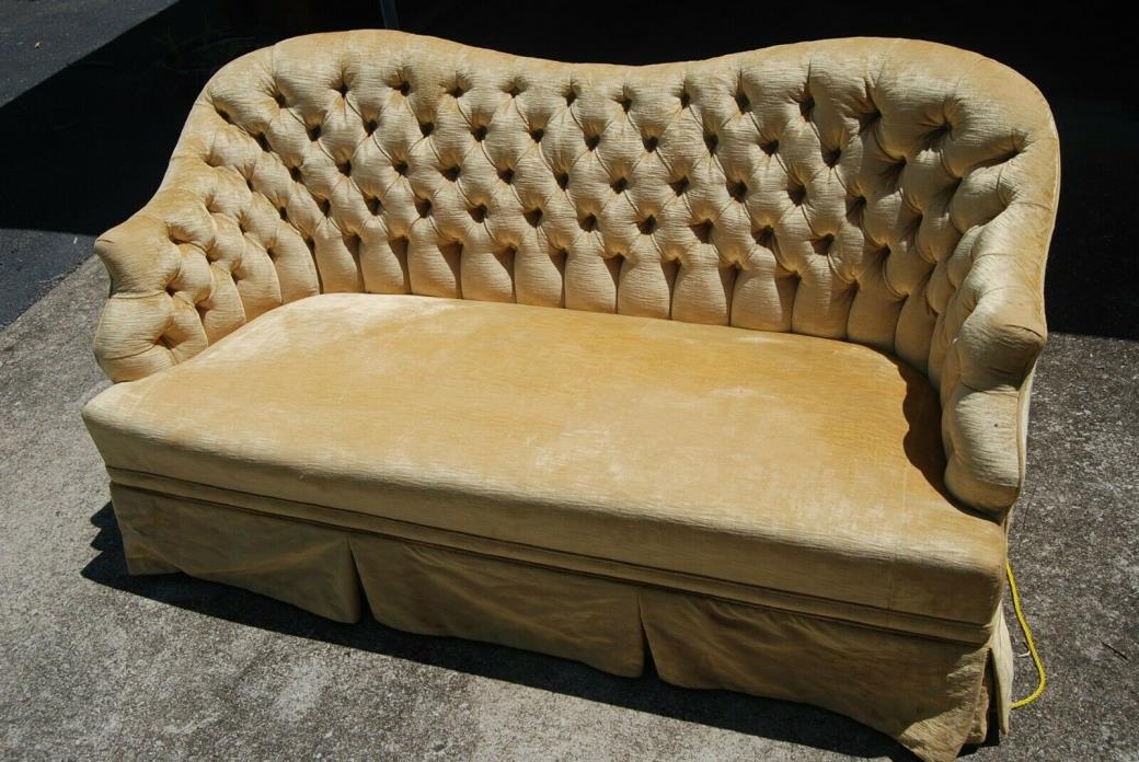 ORIGINALVintage Antique ESTATE Victorian Tufted VELVET sofa loveseat settee