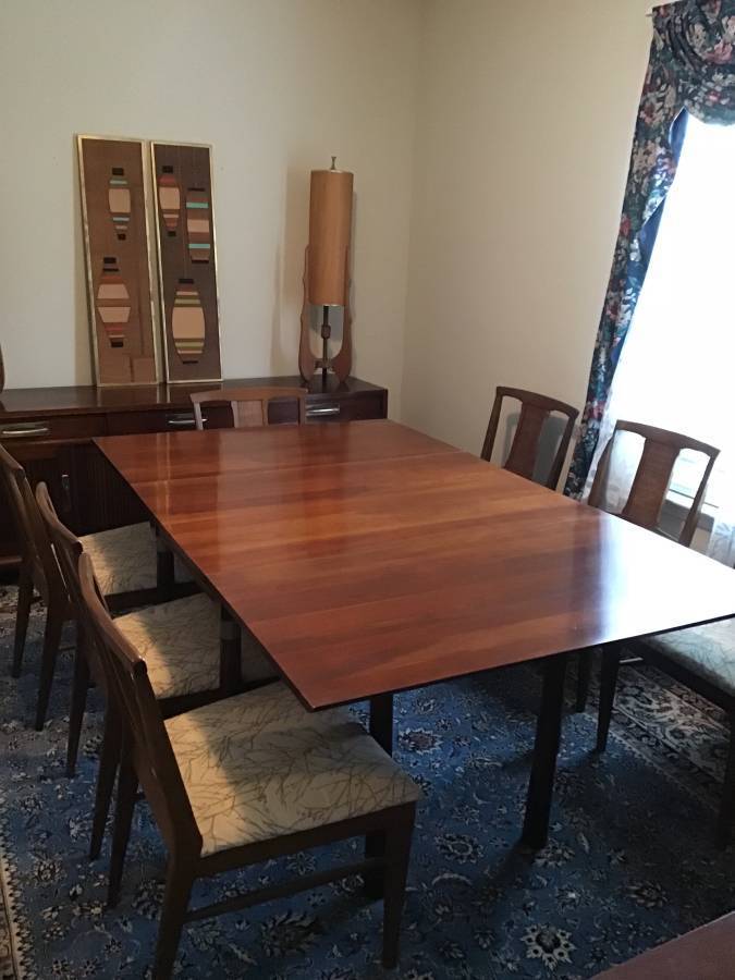 Heirloom Quality 1950s Solid Cherry Willett Trans East Dining Room Suite