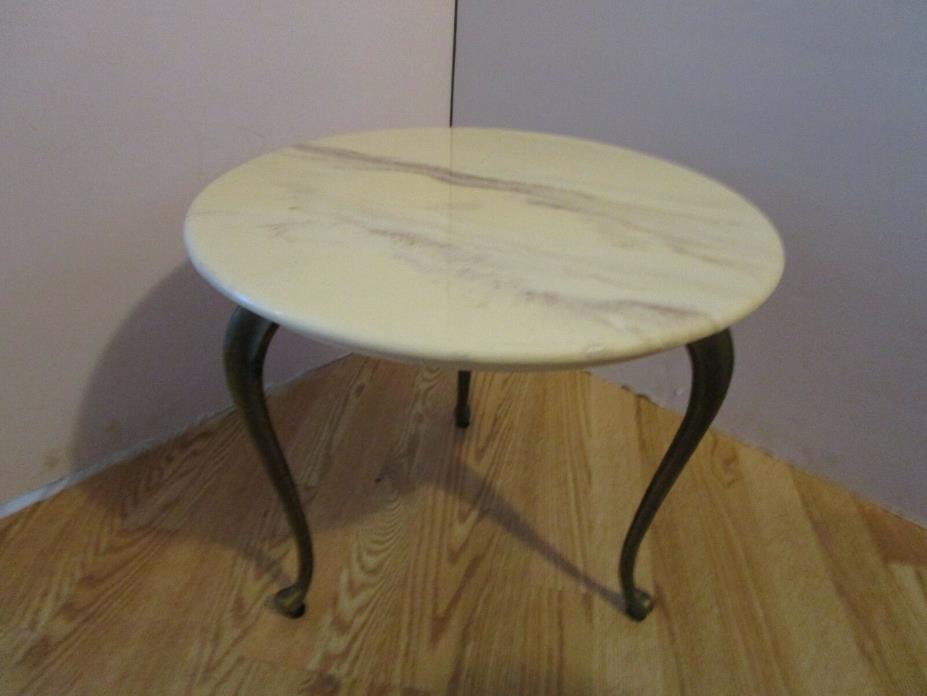 Hollywood Regency Faux marble top table by Marblecraft 1960’s Queen Ann legs 18