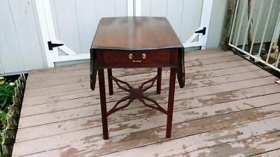 VTG Councill Craftsmen Chippendale Style Mahogany Drop Leaf Pembroke End Table