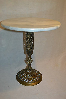 Vtg Mid Century Mod Marble Hoolywood Regency Pierced Brass Chinese Table stand