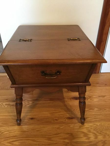 HEYWOOD WAKEFIELD Old Colony Maple Dough Box End Table Cinnamon-Local Pickup
