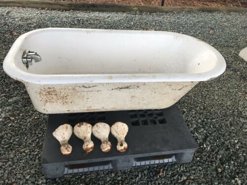 VINTAGE Antique Cast Iron Claw Foot Tub Bathtub 60”
