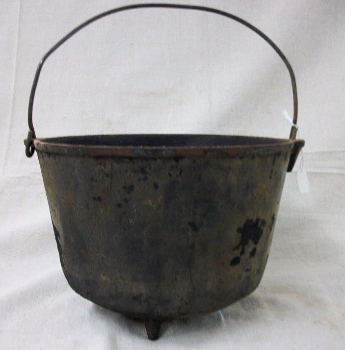 Cast Iron 3 Footed KETTLE Pot Cauldron