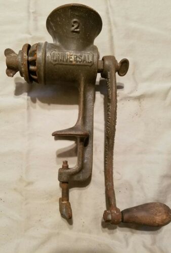 ANTIQUE HAND CRANK MEAT GRINDER UNIVERSAL NO. 2 FOOD CHOPPER TABLE TOP CAST IRON