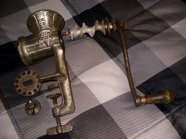 ANTIQUE EC SIMMONS KEEN KUTTER KK 23 MEAT FOOD GRINDER COLLECTABLE May 29, 1906