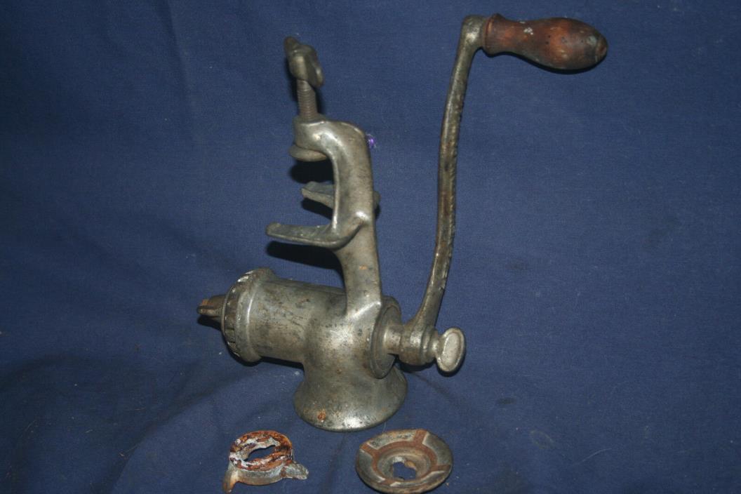 Vintage Universal #00 Hand Crank Meat Grinder L. F. & C. With 3 Cutters