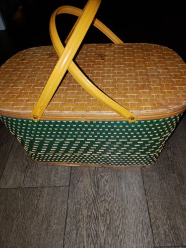 Vintage Hawkeye Burlington Basket Co. Green Wicker Picnic Basket Metal Handles