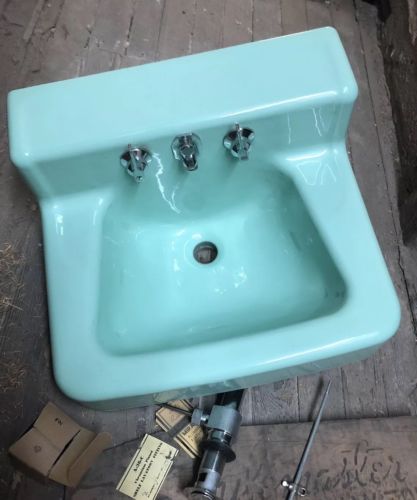 NEW OLD STOCK 1920 Green Cast Iron Sink W Faucet 19 X 17 RARELY FOUND