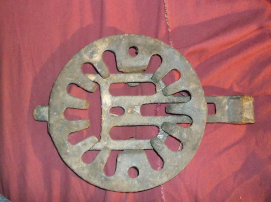 Antique Cast Iron Stove Top Sliding Grate D-4 D-5 Rare