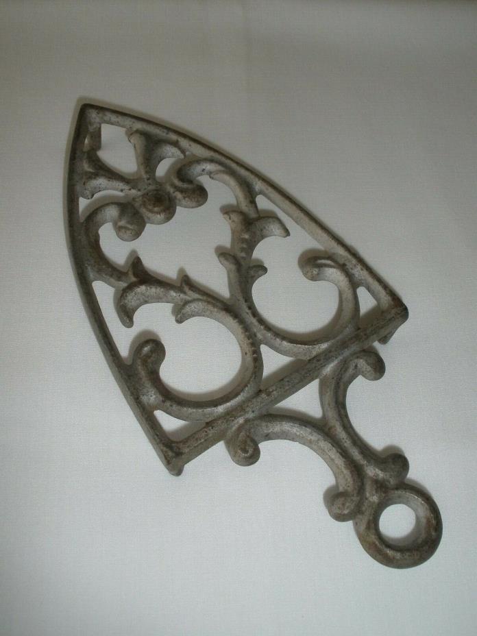 Antique Ornate Turn-of-the Century c.1900 Decorative Cast Iron Trivet Gate Marks
