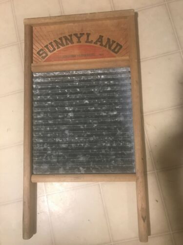Sunnyland Vintage Washboard