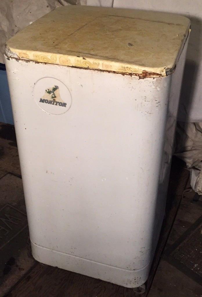 VINTAGE MONITOR 65 PORTABLE  ELECTRIC WASHING MACHINE WRINGER
