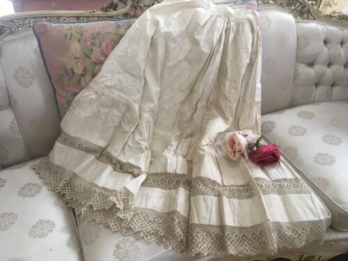 Beautiful Antique Lace Needlework Under Skirt Cotton Fabric Trim 1880-1920 #D