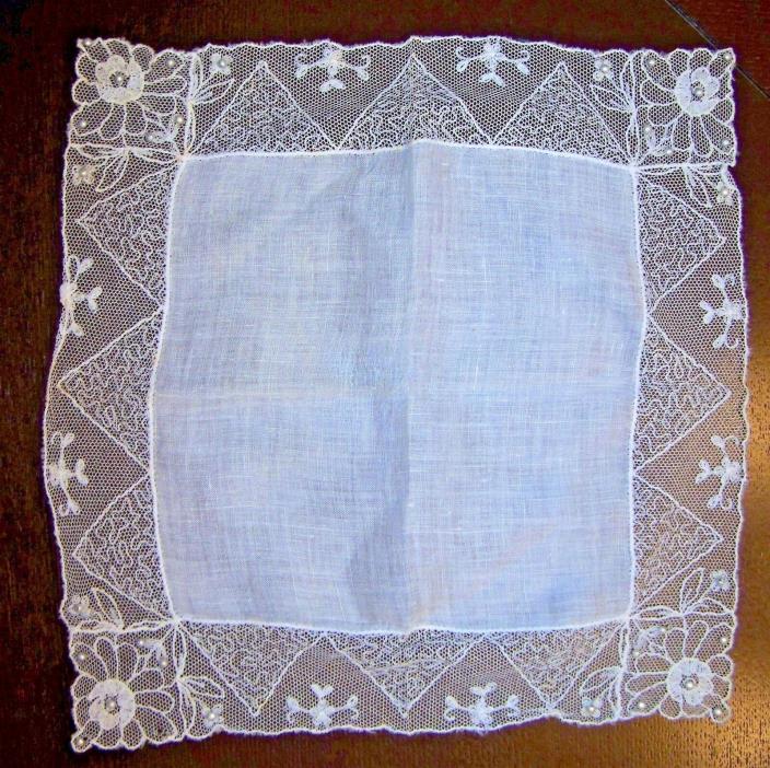 Pretty Vintage Linen & Point De Champ Embroidered Tulle Lace Bridal Hankie