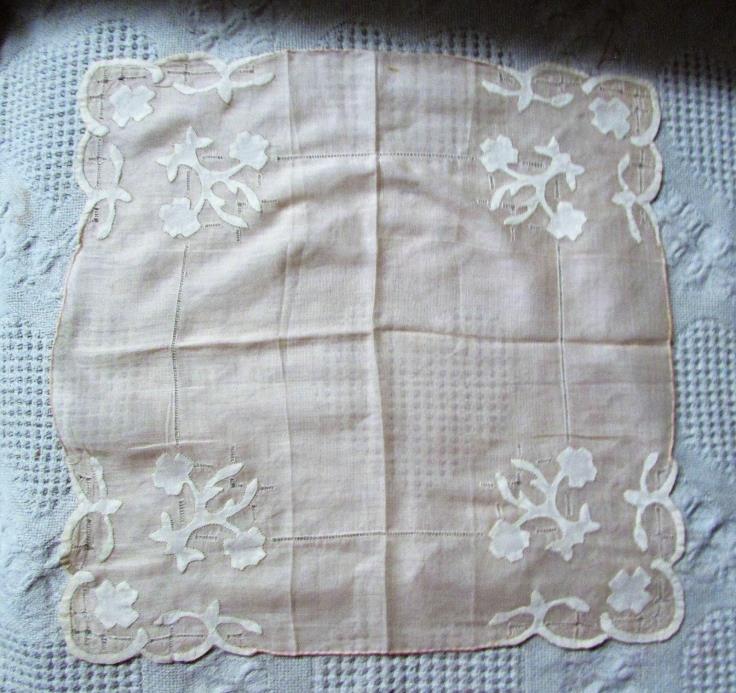 Vintage Peach Handkerchief With Cream Applique, Estate Find