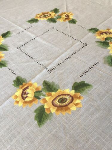 Vtg Round Linen Tablecloth Golden Yellow Hand Embroidered Sunflowers 64-68