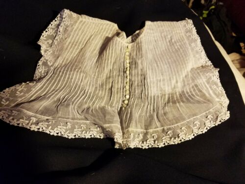 ORNATE Antique VICTORIAN STYLE  LACE COLLAR  VINTAGE WHITE baby infant