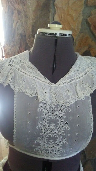 Vintage Lace Dickey