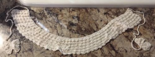 Vintage Ivory Cream Handmade Crochet / Lace Collar
