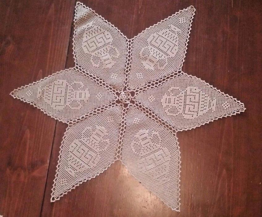 Quality vintage hand crafted crocheted  doilies ivory star/flower shape 24