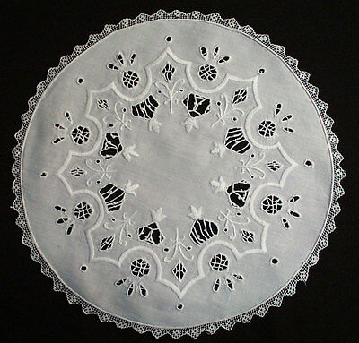 Antique Vintage Italian Round Embroidered Doilies Set Or Placemats Set Of 9
