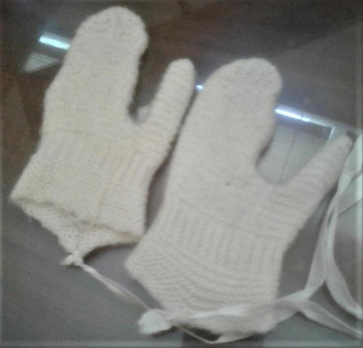 Vintage Baby Mittens- White