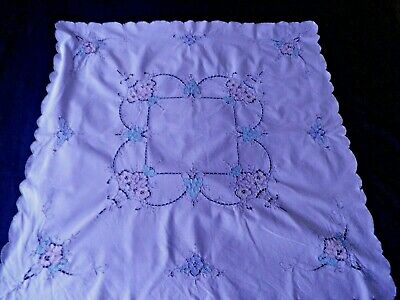 VINTAGE CUTWORK TABLE CLOTH  with BASKETS OF FLOWERS - 30