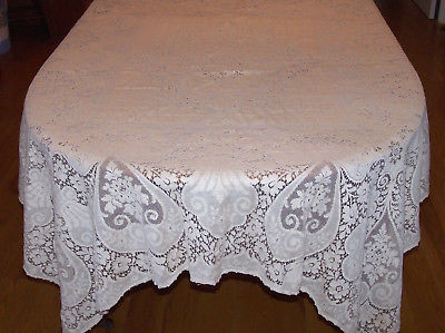 EXQUISITE VINTAGE QUAKER LACE TABLECLOTH, LOOP EDGE, LOVELY FLORAL LACE, c1940