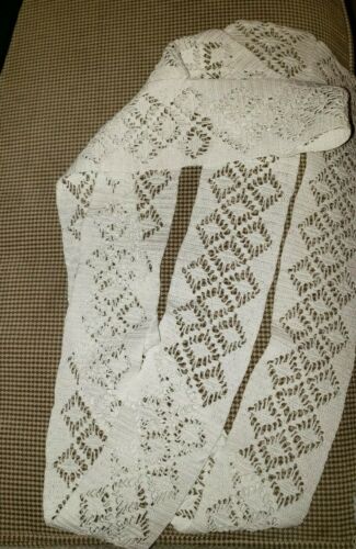 Vintage Handmade FILET CROCHET Sewing Trim White Geometric Diamond 84