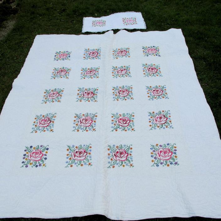 Pretty Antique c1930s Art Deco Quilt & Pillow Sham with Embroidered Roses