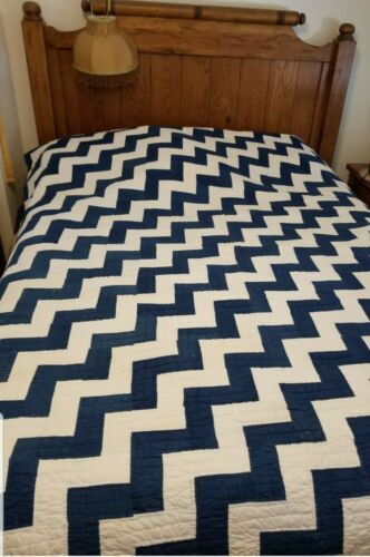Primitive Antique Blue And Cream Endless Stairs Quilt 1870s 1880s 74