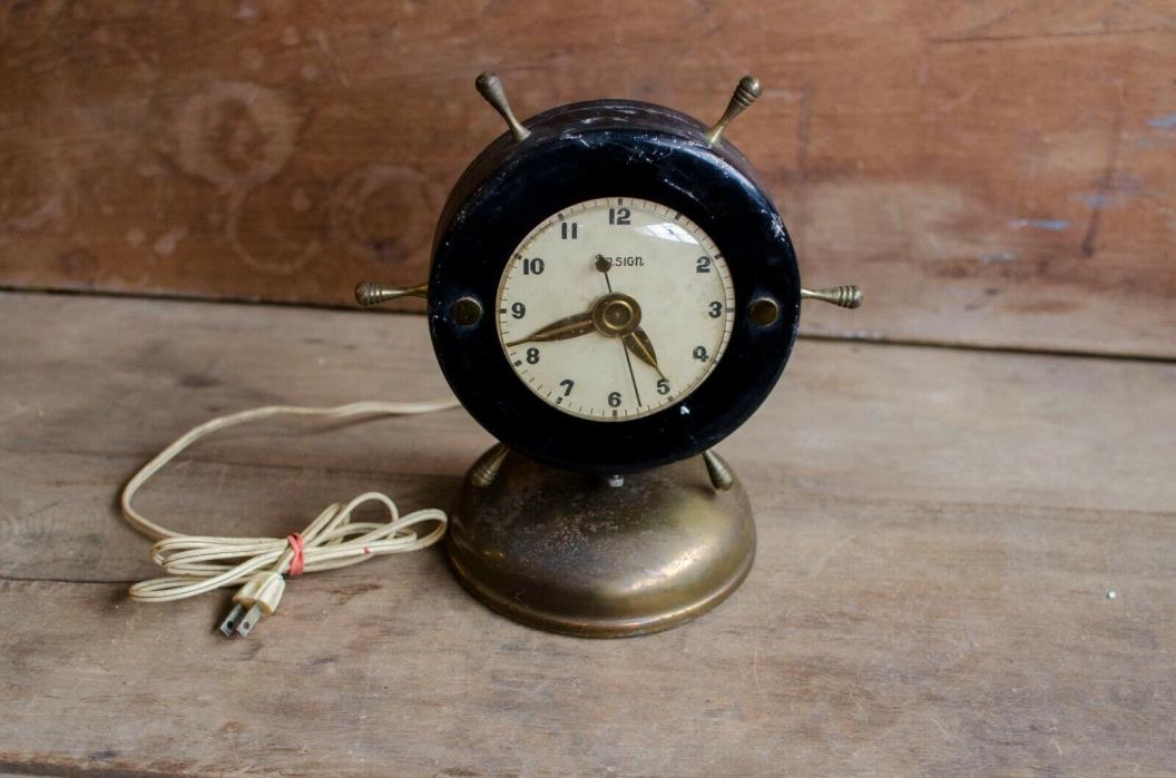 Vintage Ship's Wheel Clock, Pilot's Wheel Clock, Ensign Brand Not working