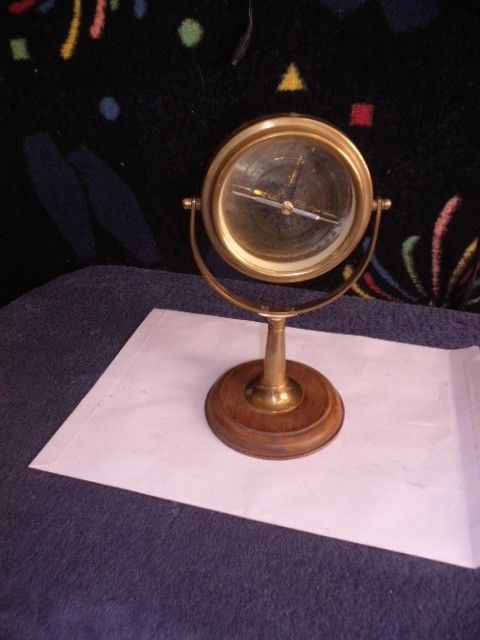 VINTAGE SMALL  COMPASS ON A STAND, BRASS
