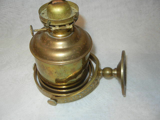 SHIPS OIL KERROSENE GIMBALED LAMP GYRO SOLID BRASS NAUTICAL BOAT